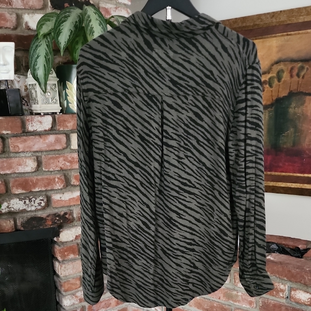 Rails Zebra Print Button-Down Shirt Olive Black Women’s - Picture 5 of 11